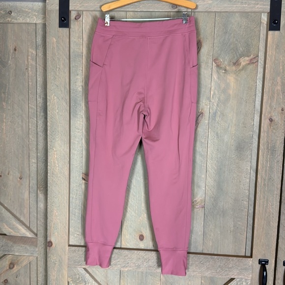 Fabletics Mila cold weather joggers Cherry Mocha pink Size Medium - Picture 4 of 11